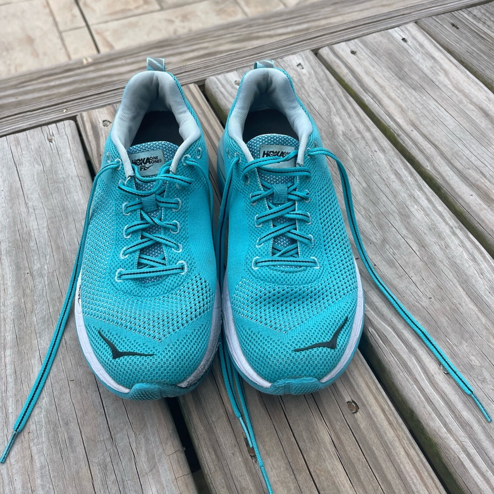Great condition! Size 7 Hoka One One Pro FL shoes!